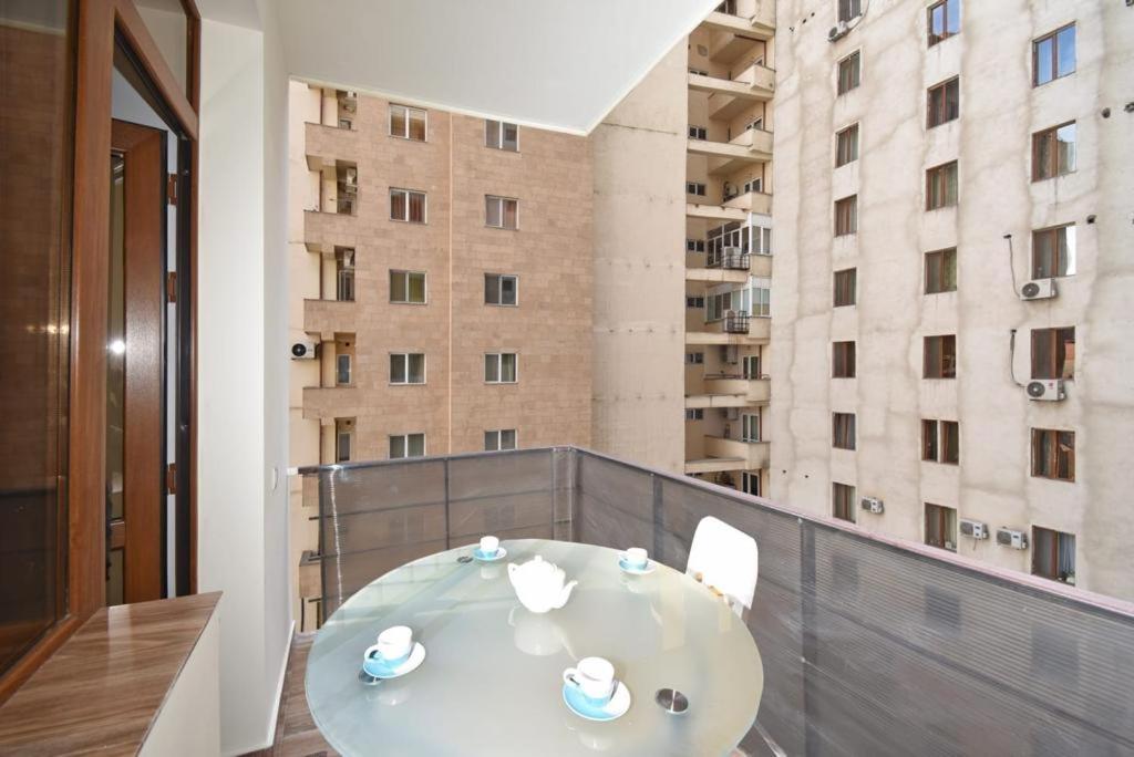 Appartamento 74/3New Building In The Center Of The Capital Erevan Esterno foto