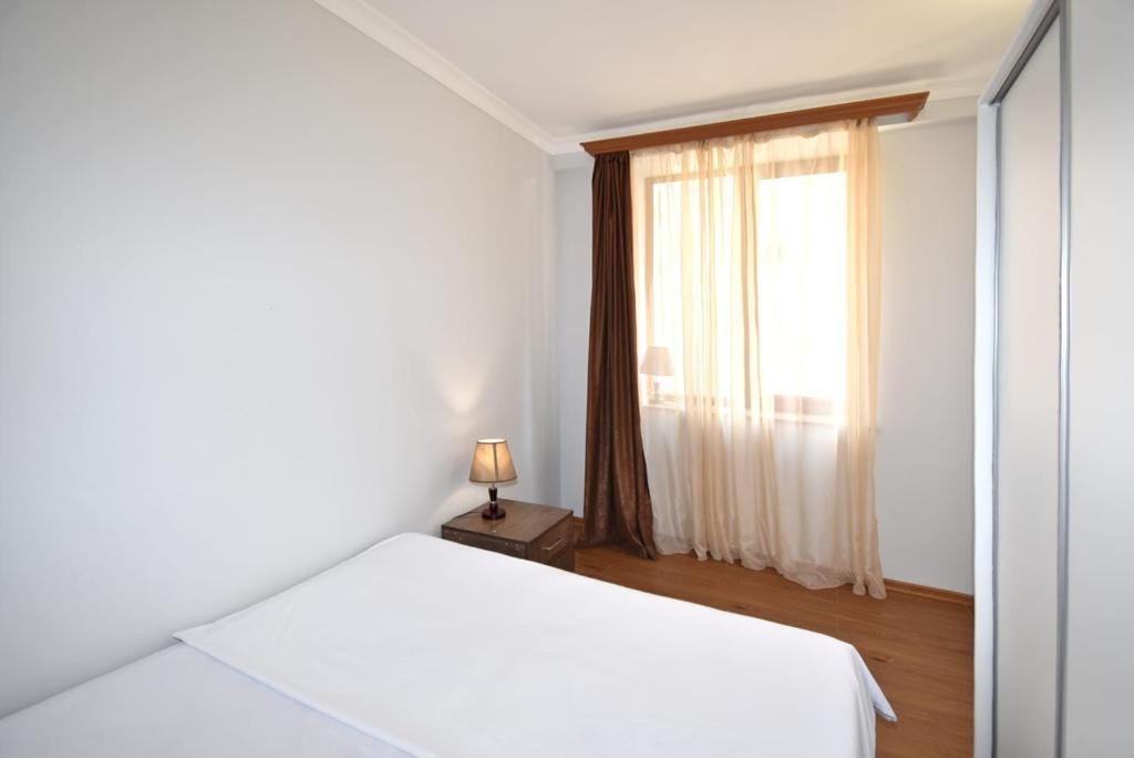 Appartamento 74/3New Building In The Center Of The Capital Erevan Esterno foto