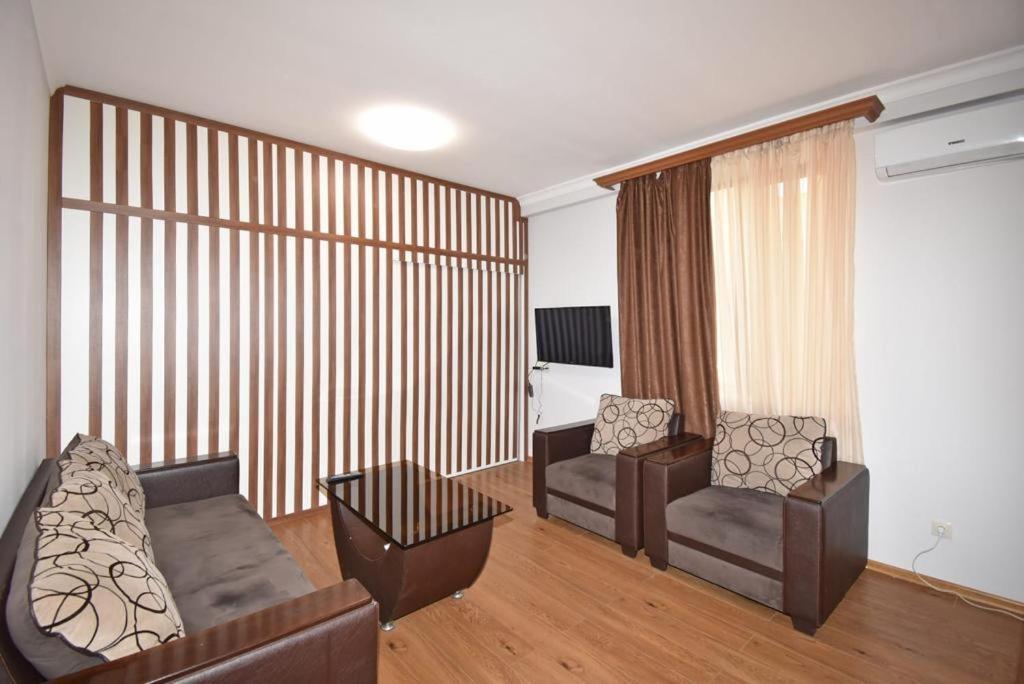 Appartamento 74/3New Building In The Center Of The Capital Erevan Esterno foto